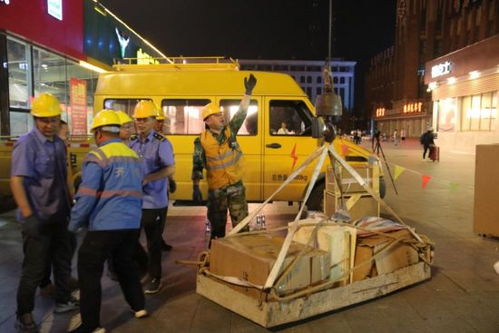 齐站塔钟焕新颜 准时、智能、亮度高，通讯设备修理新突破